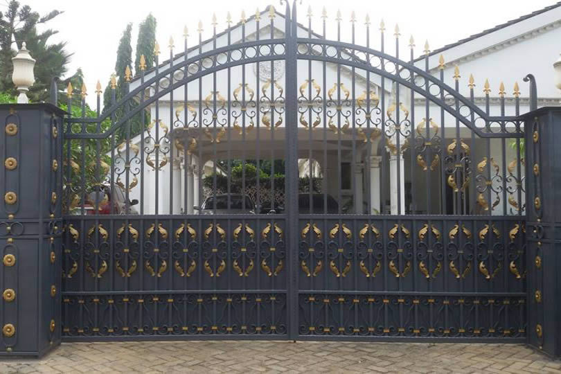 gate image