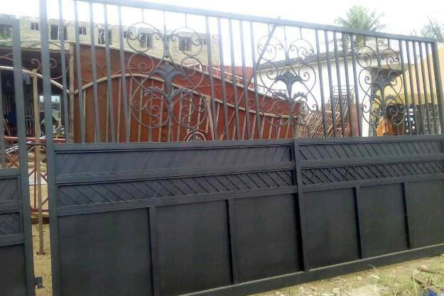 gate image